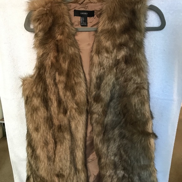 Forever 21 Jackets & Blazers - Forever 21 - tan fur vest never worn